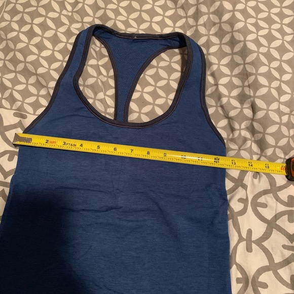 Lululemon Yoga Top - Picture 4 of 5